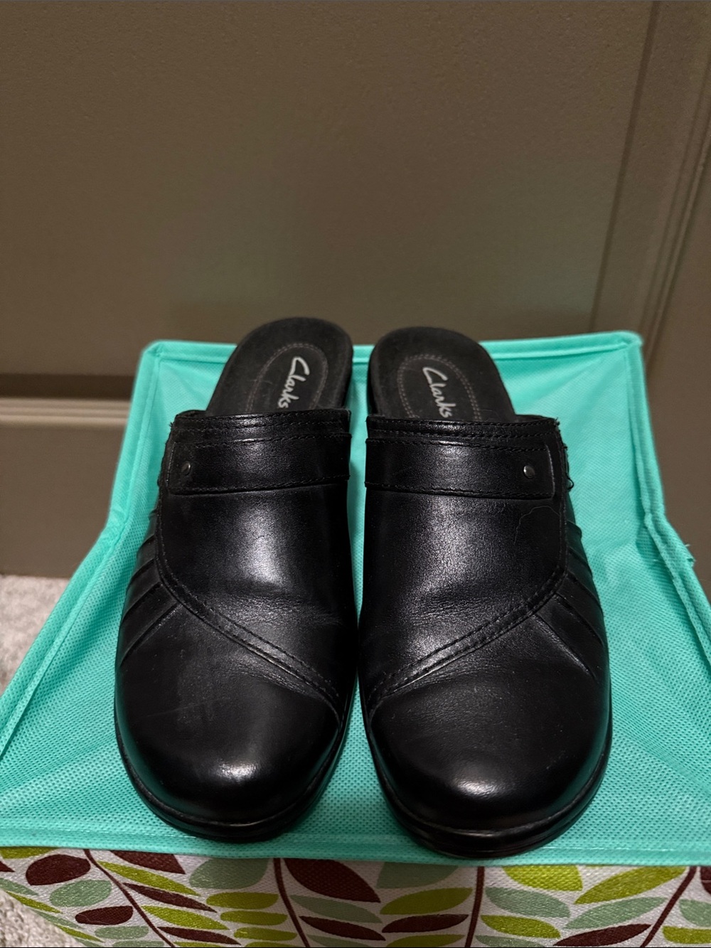 Clarks Black Leather Mule Clogs